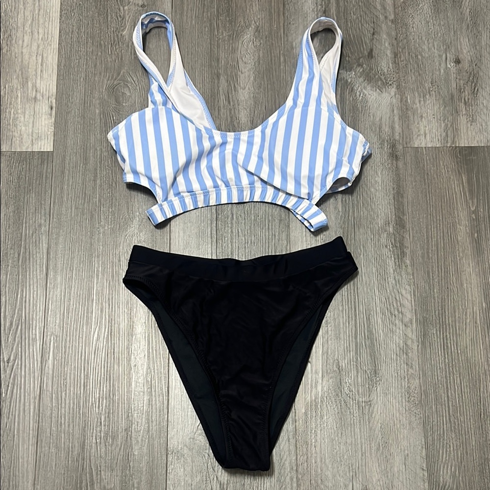 Blooming Jelly Striped Blue and Black Women's Bikini Set/ Size L/ NWOT